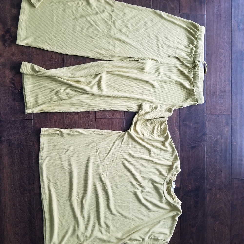 Yellow Lounge Set - Picture 5 of 5